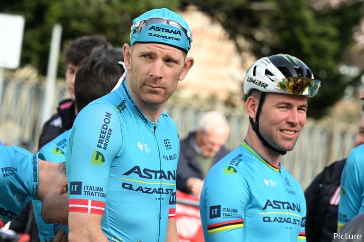 Astana cycling sale team 2018